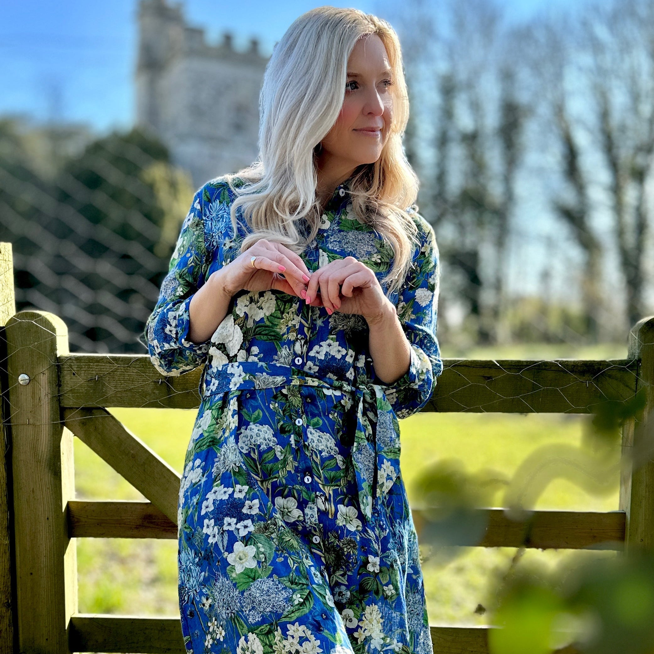 Lydia Linen Dress - Spring Blues Large Lydia Linen Dress - Spring Blues Large