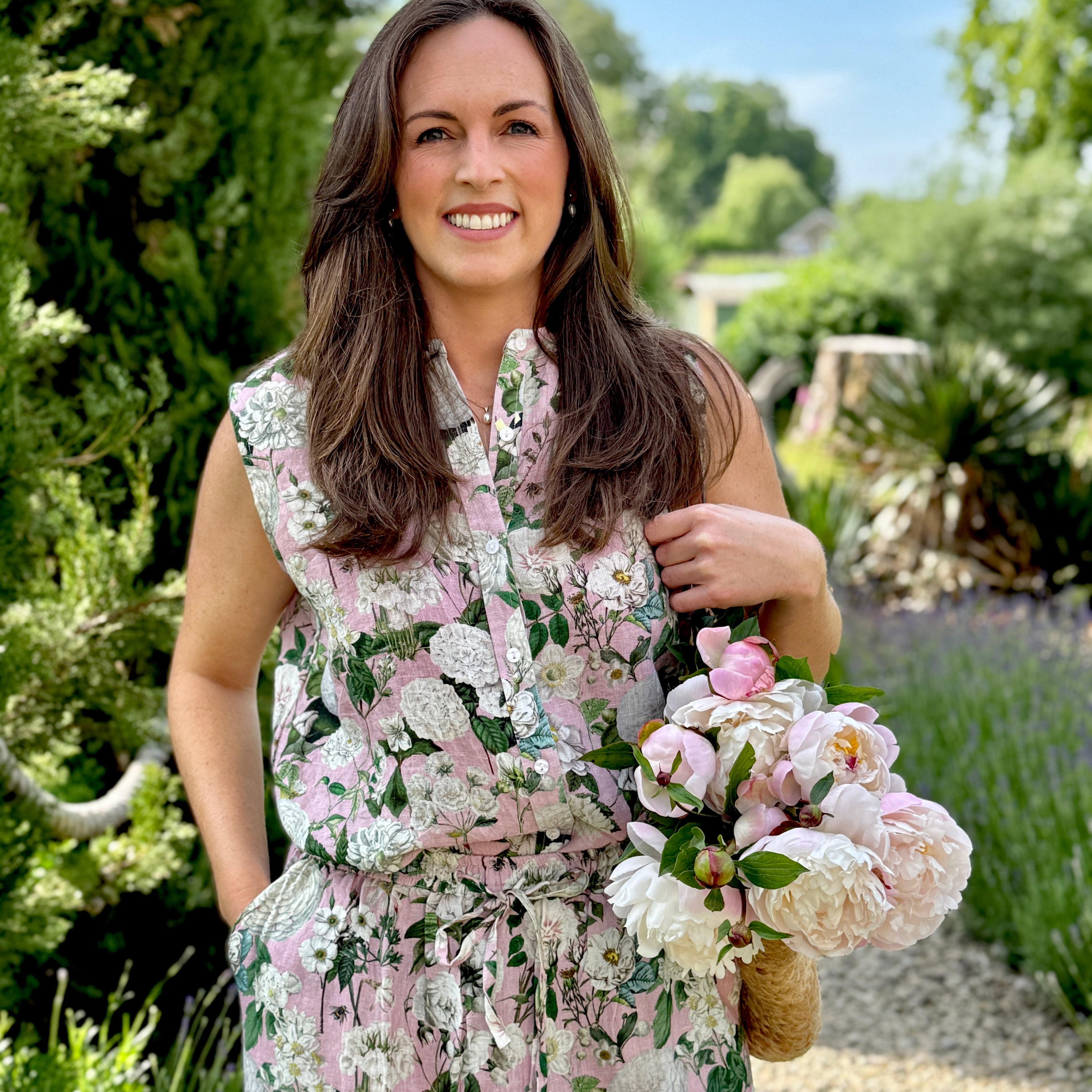 The Maeve is a fabulous sleeveless Linen shirt with buttons down the front and a beautifully curved hem. Available in Rosehip Designs signature floral fabrics.
The Maeve shirt looks lovely with shorts or jeans, or can be worn with the matching Lilah Linen skirt