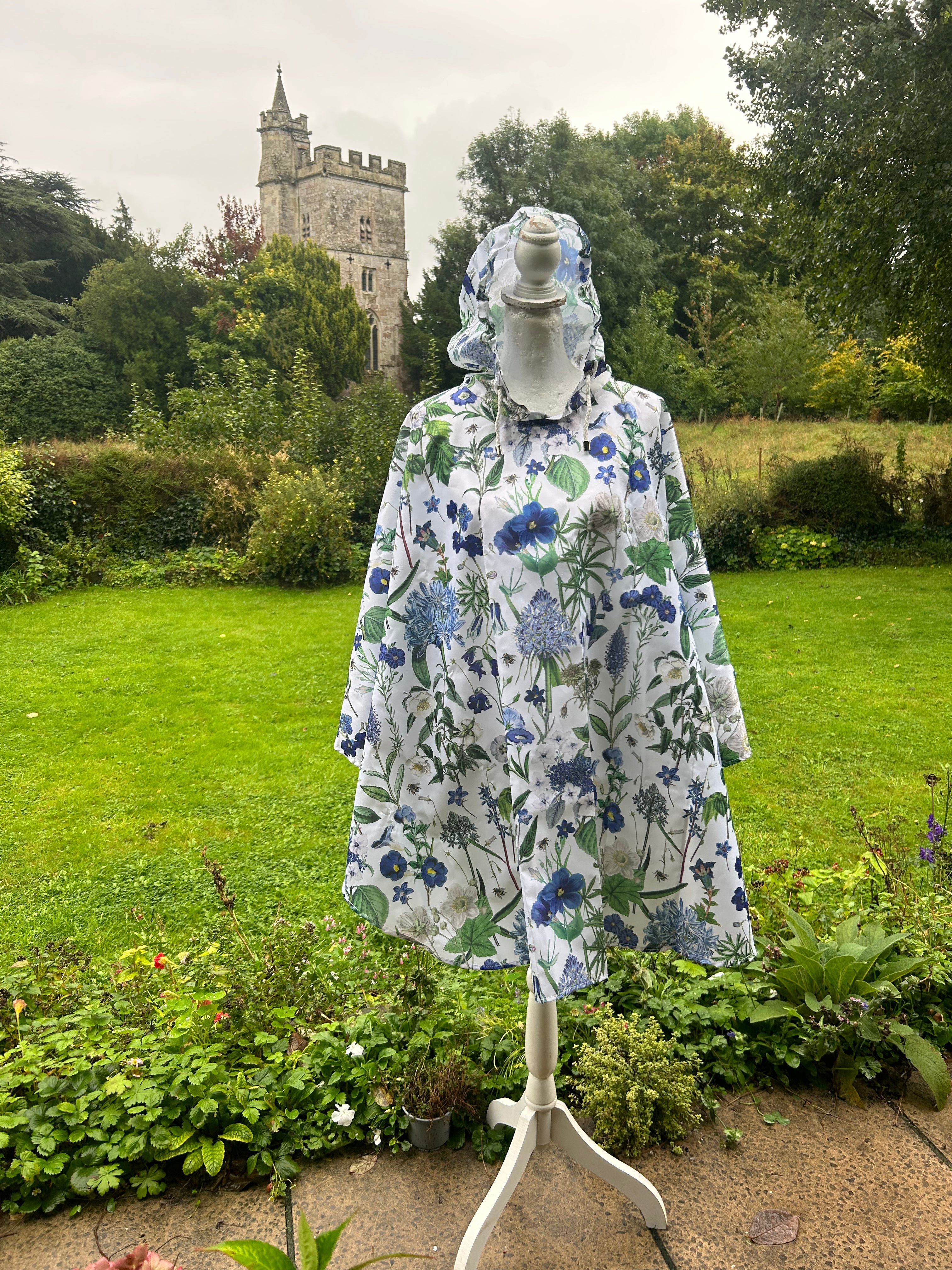 Rosehip Design Rain Poncho is a stylish and practical solution for rainy days, combining fashion with functionality in our vibrant Cobalt design. Made from lightweight, waterproof material, these ponchos are designed for easy portability, folding neatly into a compact drawstring bags. Ideal for on-the-go use, the Rosehip Rain Poncho ensures you stay dry without sacrificing style.