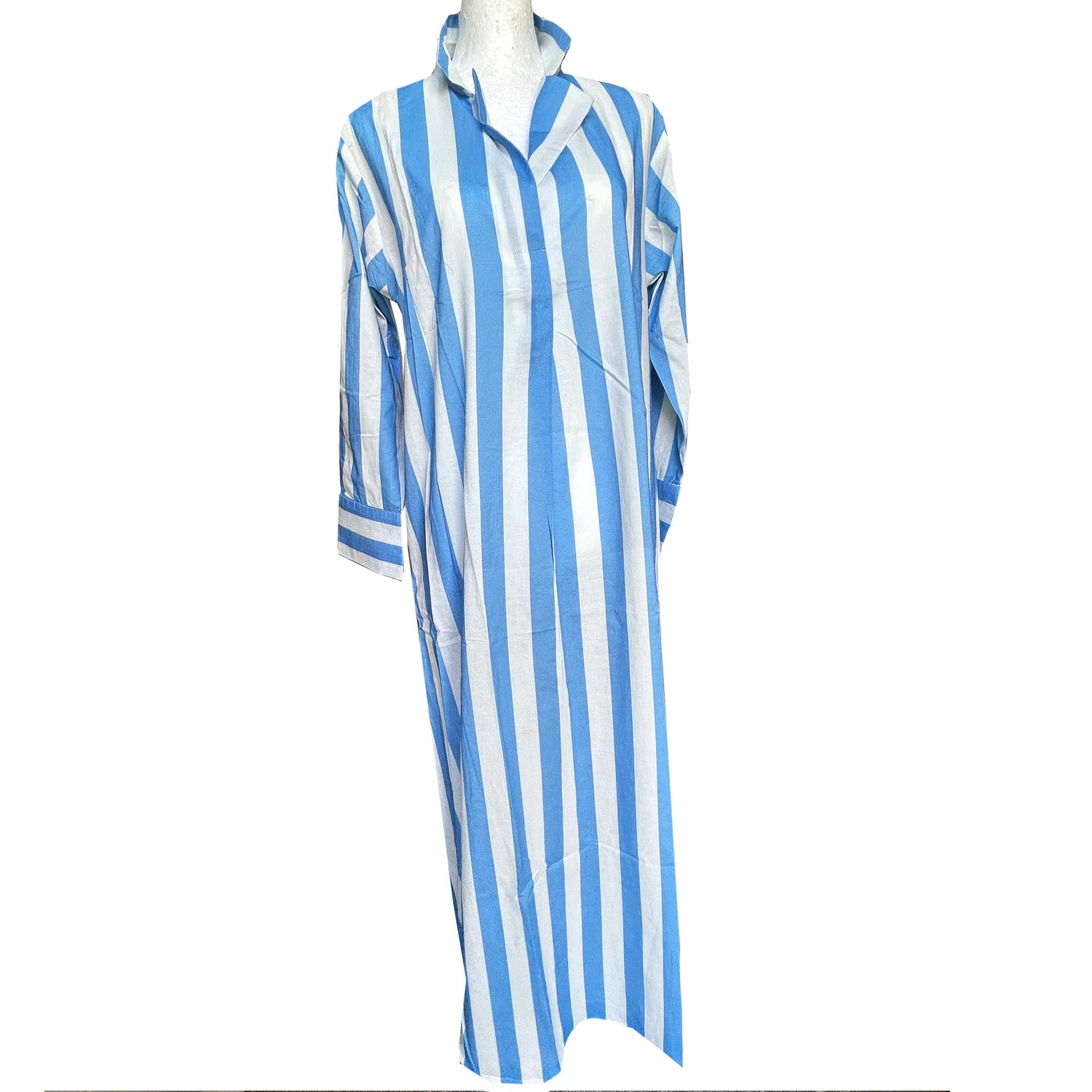 Rosehip Design Brige Kaftan Dress. Lovely long loose flowing Kaftan dress with pockets in our stylish Periwinkle stripe design. Perfect Holiday wear! The Brige dress is oversized. If you prefer more fitted, order a size down.