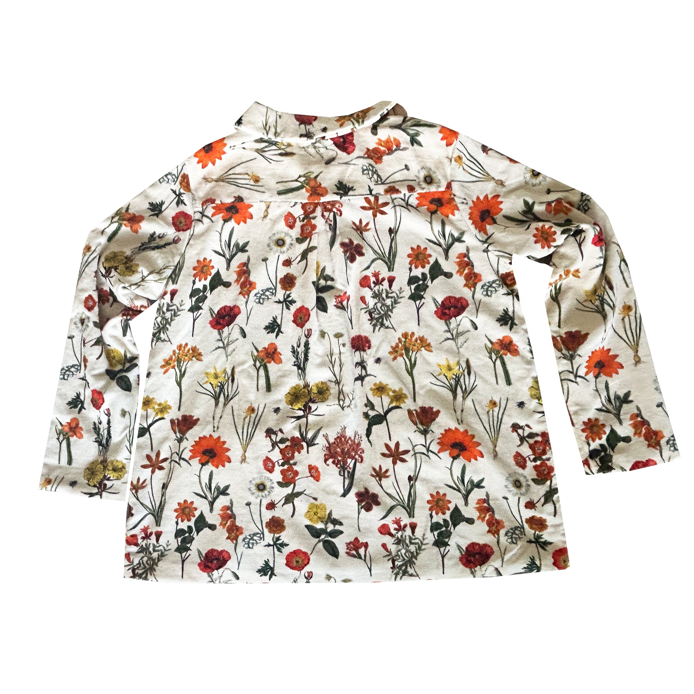 Wrap yourself in effortless elegance with our Rosehip Design Brompton Velvet Coat, designed in a rich velvet fabric that feels as luxurious as it looks. This statement coat features a playful autumn floral print, bringing warmth and charm to your seasonal wardrobe. Fully lined in co-ordinating checks, it offers a refined contrast and a polished finish inside and out.