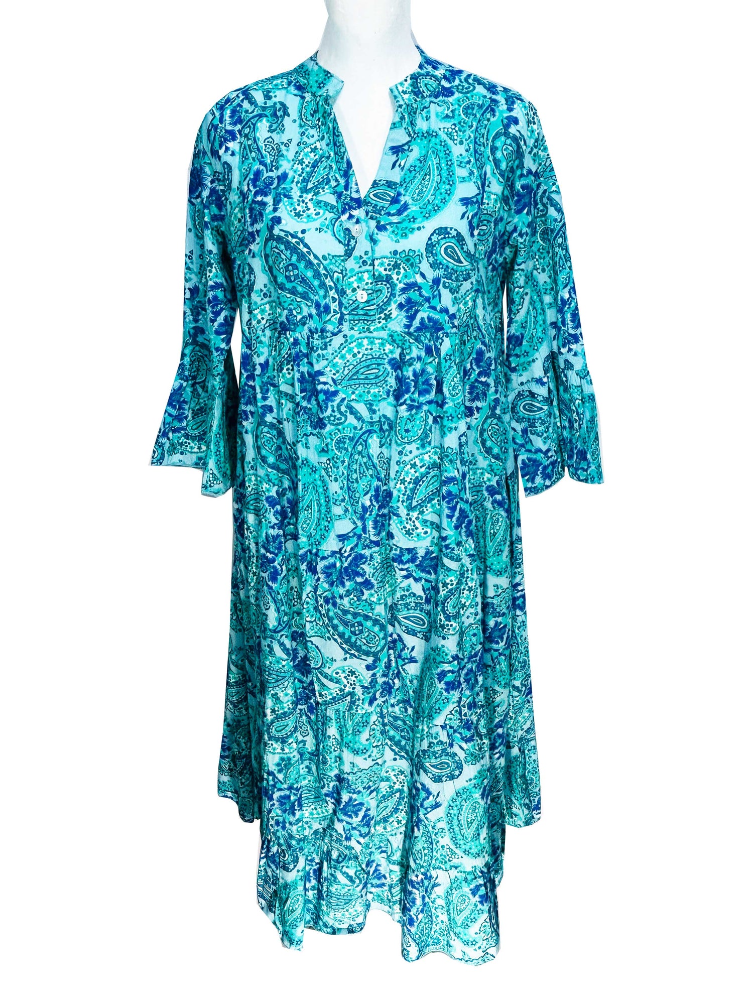 Rosehip Design Chloe Dress in Paisley Seagreen is a classic summer floral tiered dress printed in a fun design featuring the colours of the ocean with lovely long angel sleeves and side pockets, made from 100% soft Indian Cotton, packed in a matching bag.