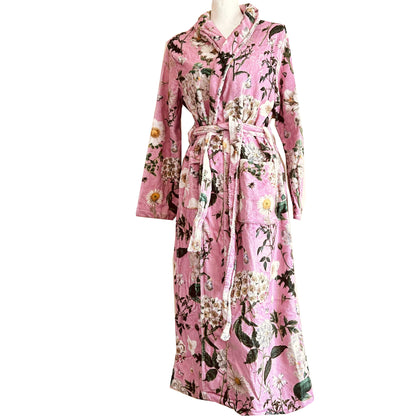 Rosehip Design Fleece Dressing Gown, the epitome of warmth and style for cozy winter evenings. A sumptuously soft dressing gown, designed to envelop you in a gentle embrace, offering a luxurious feel that is perfect for chilly nights. Crafted from high-quality fleece, this gown is not only exceptionally soft but also provides unparalleled comfort. The Heavenly Rose design adds a touch of elegance with its delicate floral pattern, bringing a hint of nature&