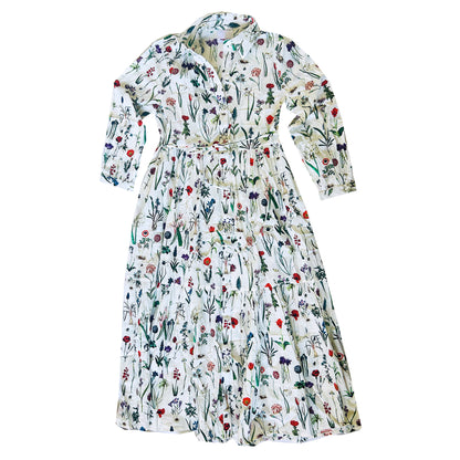 Easy, breezy and beautifully floral – the Georgie Dress is made from soft, breathable cotton and designed with sunny days in mind. Featuring our delightful April design - a fresh summery floral print, it has a relaxed tiered skirt, charming button-through front, and a detachable tie belt to style it your way. Wear it loose for an effortlessly laid-back look, or cinch it in for a more defined shape. Perfect for garden parties, picnics or simply soaking up the sunshine.