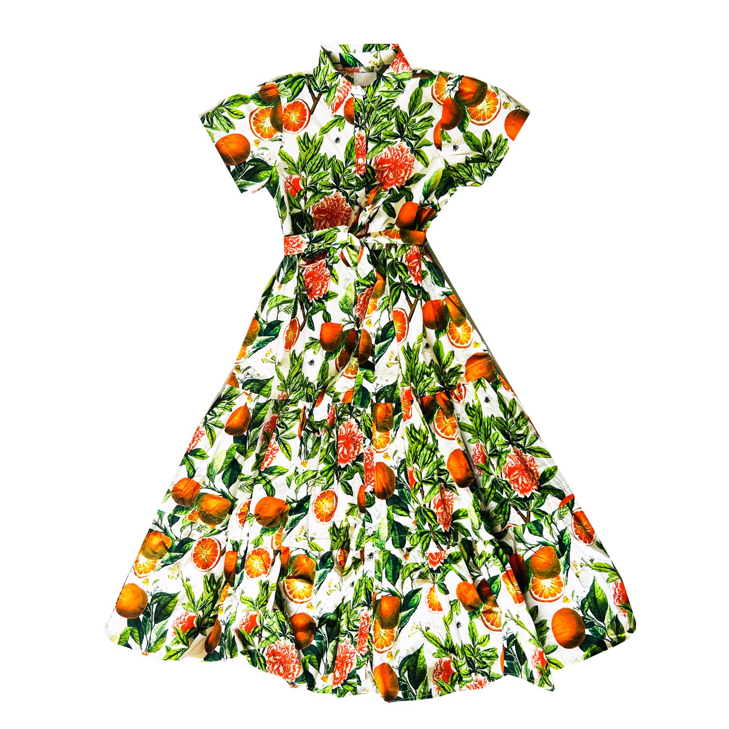 Rosehip Design Grace is a maxi dress made of Cotton Poplin. The Grace dress has buttons down the front, a tuck between tiers, short sleeves, and of course, side pockets.