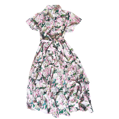 The Rosehip Design Grace Cotton Dress is a maxi style dress made of 100% Cotton Poplin.

Stylishly designed with buttons down the front, a tuck between tiers, short sleeves, and of course, side pockets.
