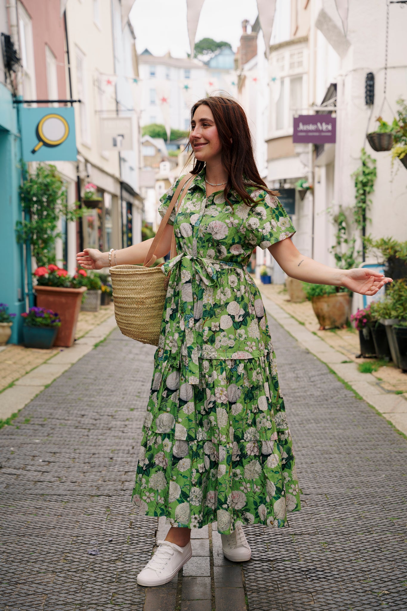 The Rosehip Design Grace Cotton Dress is a maxi style dress made of 100% Cotton Poplin.

Stylishly designed with buttons down the front, a tuck between tiers, short sleeves, and of course, side pockets.
