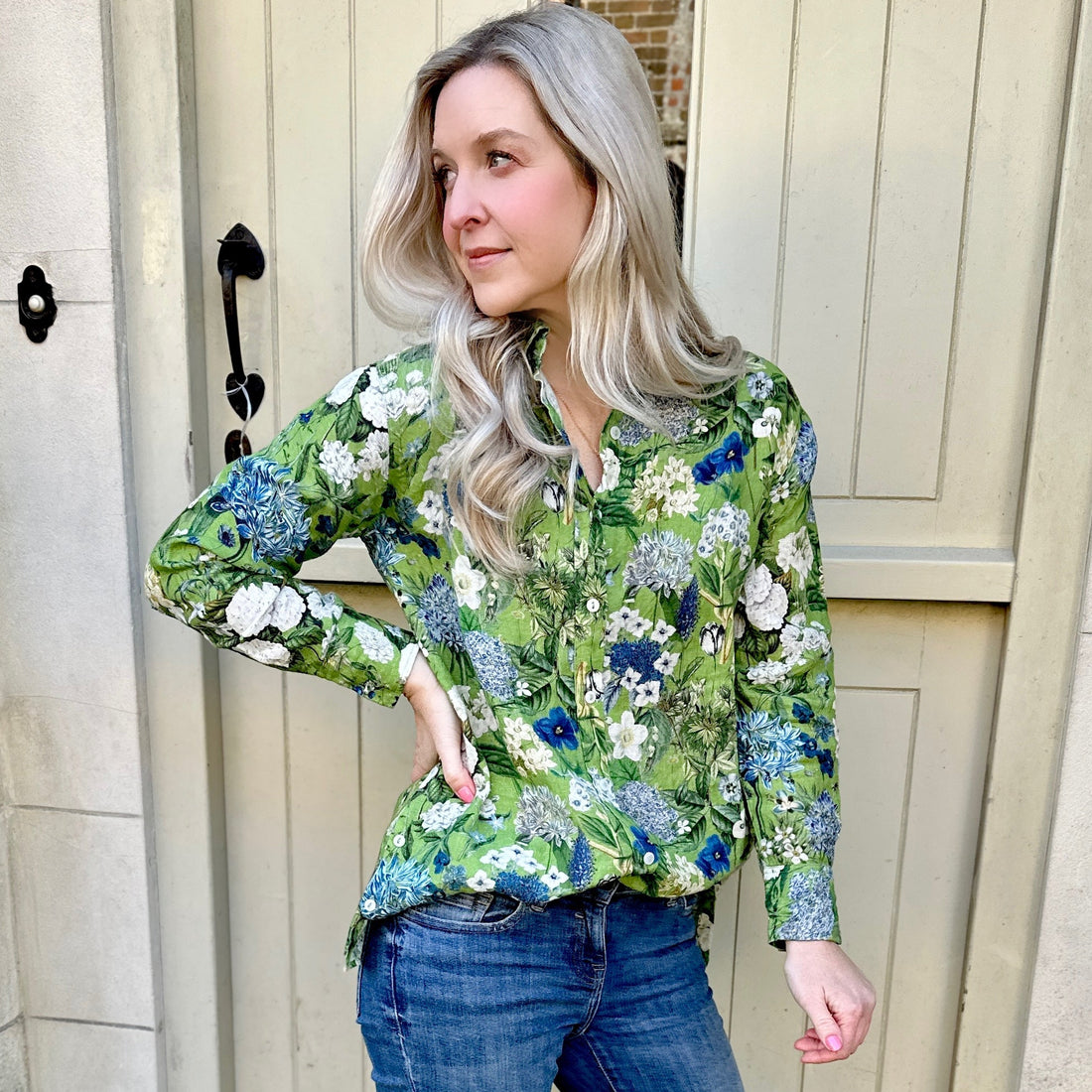 Embrace the blooming season with the Rosehip Design Harriet Linen Shirt. This classic piece features front buttons and long sleeves with a cuff for a timeless look. The side button detail adds a touch of uniqueness, while the floral design adds a playful twist. Stay on trend in our Spring Greens botanical design.