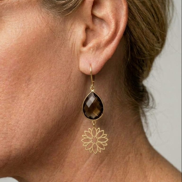 A-symmetric smokey quarz flower earrings