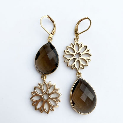 A-symmetric smokey quarz flower earrings