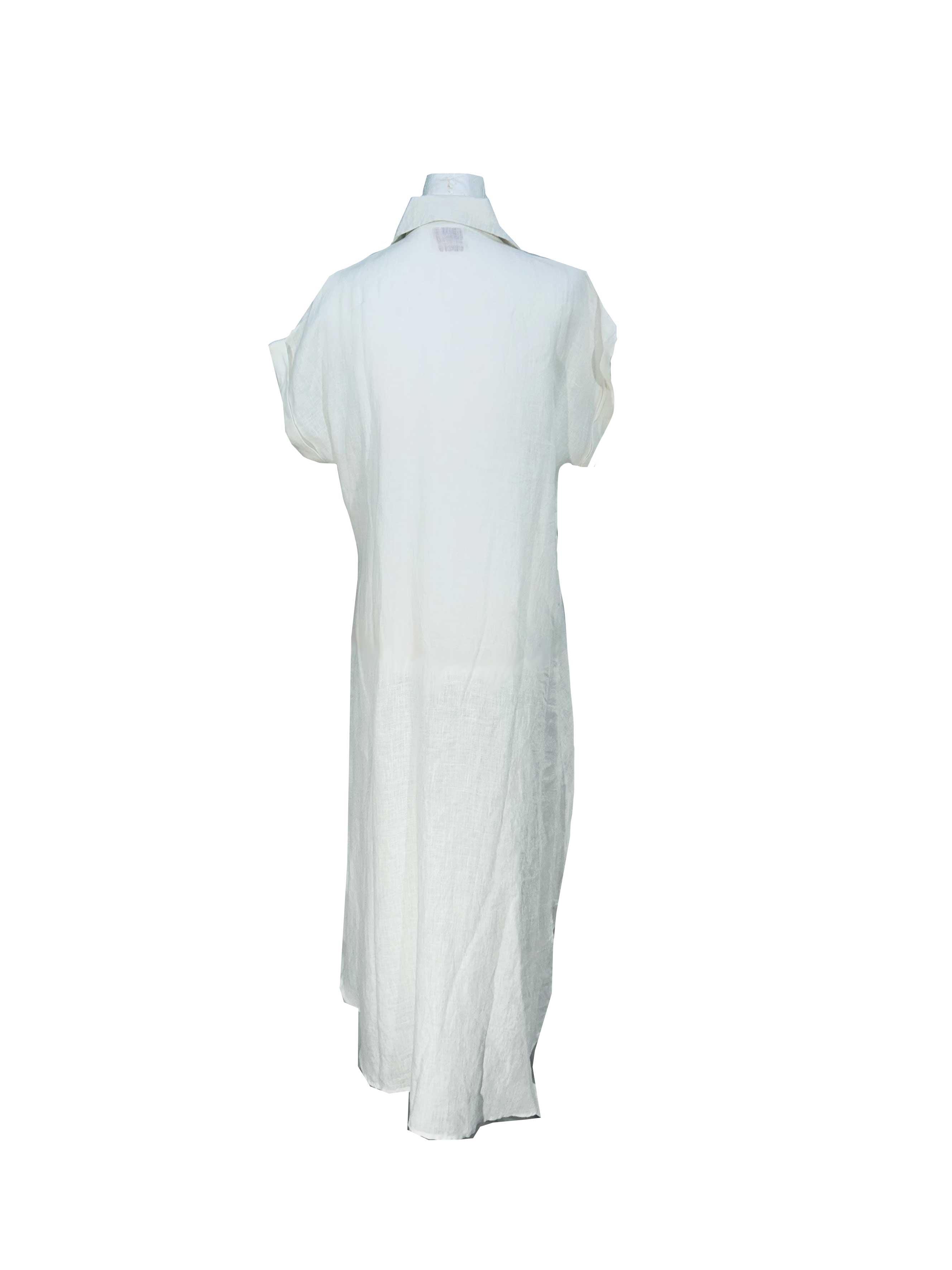 Rosehip Design Kate dress in White is a classic, staple essential for your wardrobe. It has hidden buttons down the front, short, capped sleeves, subtle pleats under the bust, curved side slits, and pockets. Made from 100% pure linen.