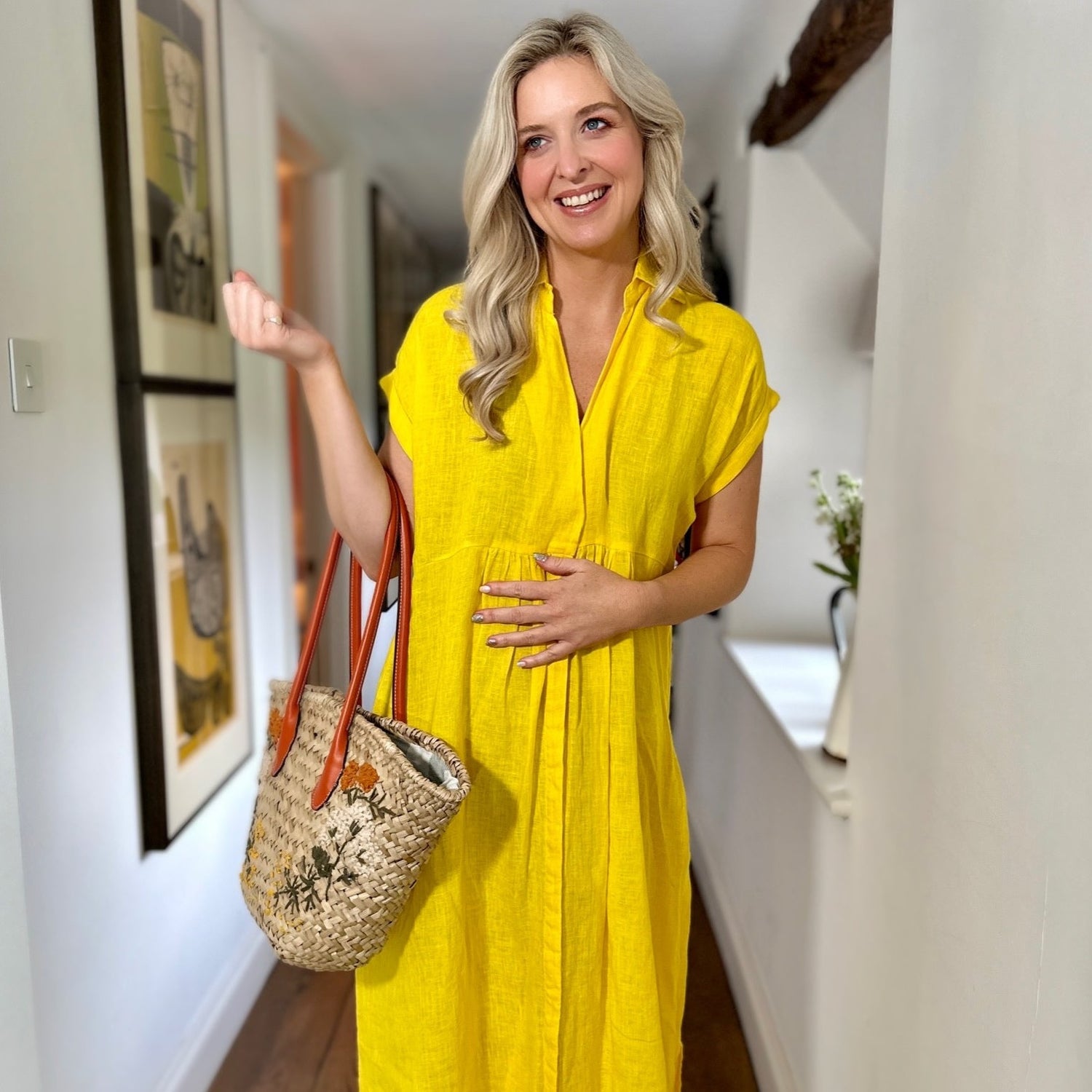 Rosehip Design Kate is an elegant summer dress made from 100% Linen in a bright and beautiful, sunny Yellow colour. It has short, cuffed sleeves, hidden buttons down the front, a few pleats under the bust and curved side slits. 