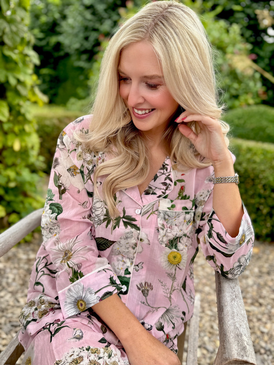 Rosehip Design Long Pyjamas in our pretty Heavenly Rose print are made from 100% soft Indian cotton voile. The cuffs have contrast piping and the bottoms have drawstring as well as elastic. They are a comfy fit and come packaged in a matching drawstring bag.