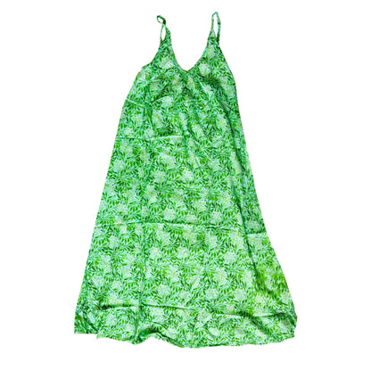 Embrace lightweight comfort with this Rosehip Design long floral cotton nightie dress, perfect for a restful night’s sleep or relaxing around the house. Made from soft, breathable cotton with a charming floral print, this loose-fitting nightdress keeps you cool and comfortable. Designed with adjustable spaghetti straps, it offers a custom fit that suits every body shape. Ideal for warm nights or as an airy, casual loungewear option, this floral nightdress is the perfect blend of style and comfort.