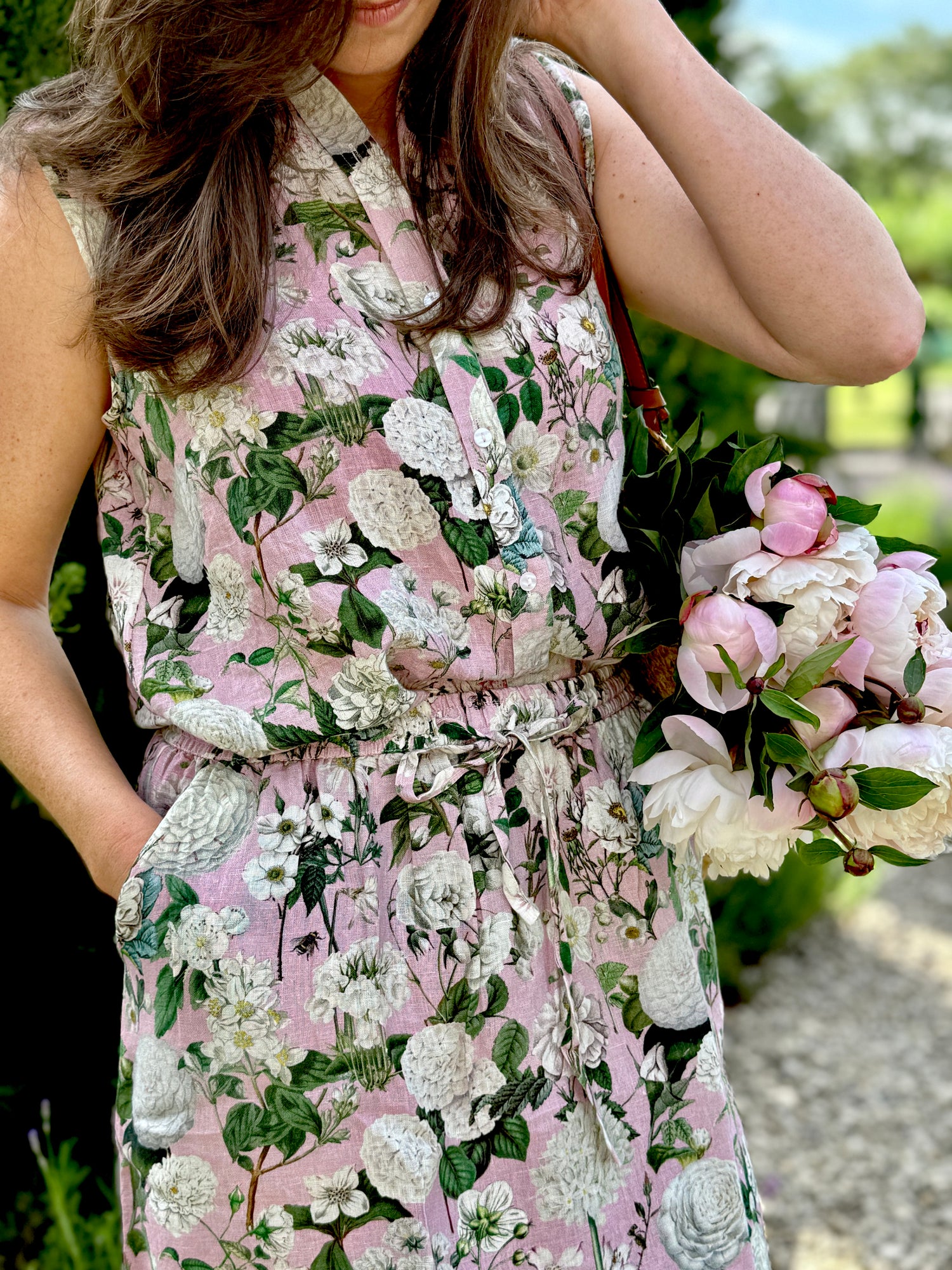 The Maeve is a fabulous sleeveless Linen shirt with buttons down the front and a beautifully curved hem. Available in Rosehip Designs signature floral fabrics.

The Maeve shirt looks lovely with shorts or jeans, or can be worn with the matching Lilah Linen skirt