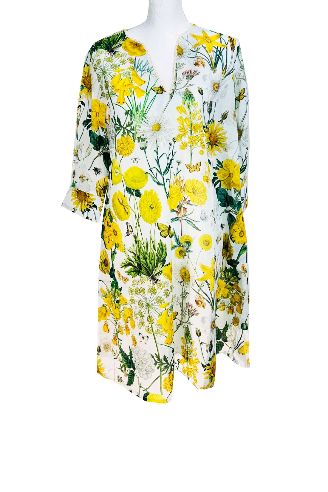 Rosehip Design Nightdress is a lovely knee-length nightdress made of cotton voile in our sunny Mellow Yellow print. The Nightdress has 3/4 length sleeves and detail around the collar.