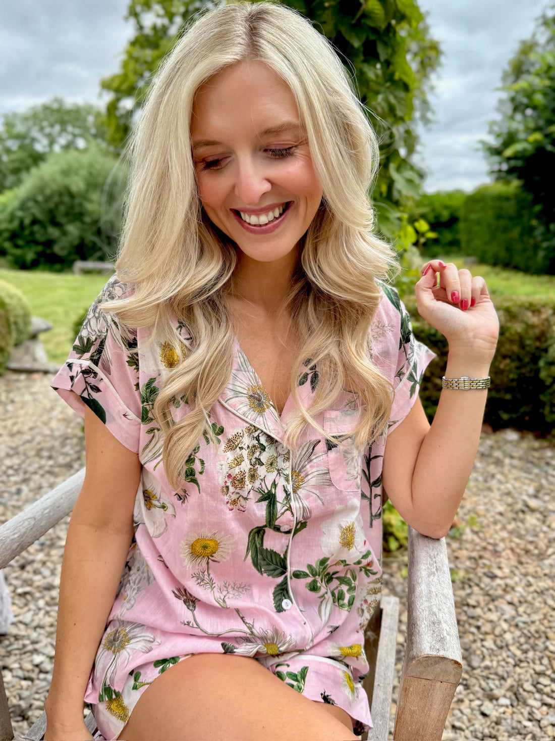 Rosehip Design Short Pyjamas in our calming Heavenly Rose print are made from 100% soft Indian cotton voile. The cuffs have contrast piping and the bottoms have drawstring as well as elastic. They are a comfy fit and come packaged in a matching drawstring bag.