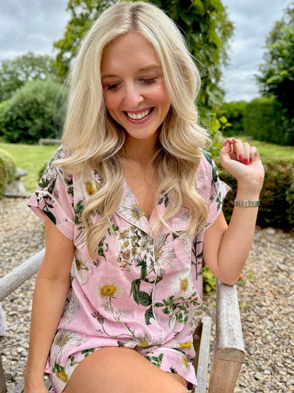 Rosehip Design Short Pyjamas in our calming Heavenly Rose print are made from 100% soft Indian cotton voile. The cuffs have contrast piping and the bottoms have drawstring as well as elastic. They are a comfy fit and come packaged in a matching drawstring bag.