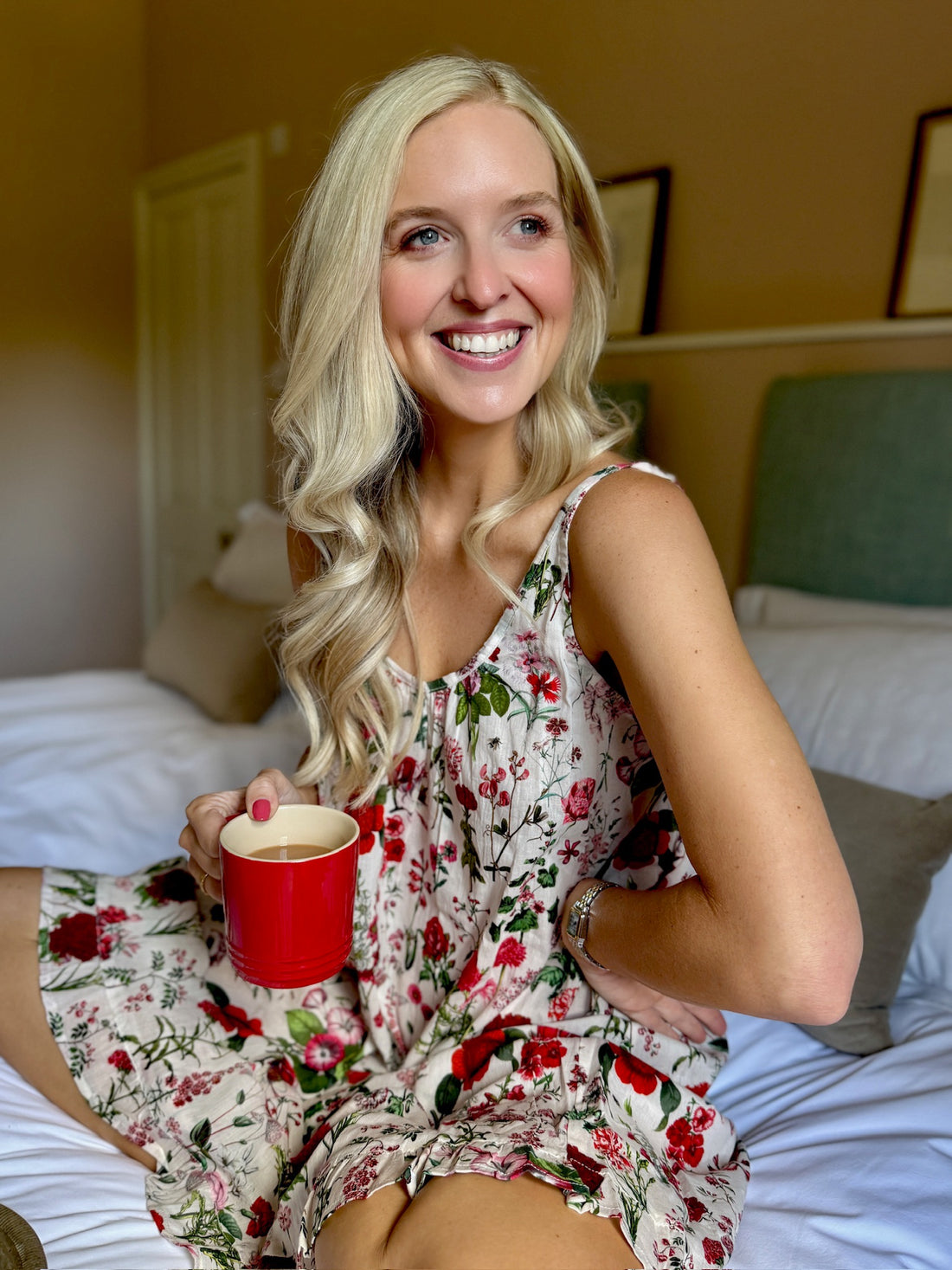 Rosehip Design Short Strappy Nighties look beautiful in our striking Somerset print on 100% Cotton Voile. The Nighties are loose and comfortable to sleep in with an elasticated back and adjustable straps.