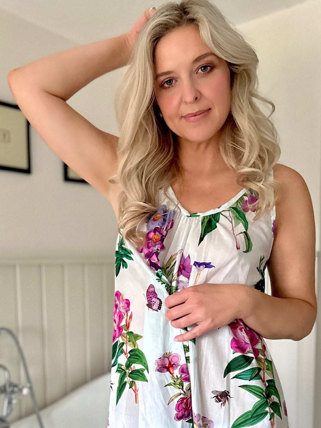 Rosehip Design Short Strappy Nighties look beautiful in our soothing Mavis print on 100% Cotton Voile. The Nighties are loose and comfortable to sleep in with an elasticated back and adjustable straps.