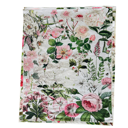 This stylish tea towel from Rosehip Design features a vibrant, vintage-inspired floral themed print.
Made from 100% cotton, this practical and highly absorbent essential makes drying dishes effortless.
Complete with a hanging loop, it is a durable, machine-washable accessory.
Also available in matching Apron and Heart Pot Holder.