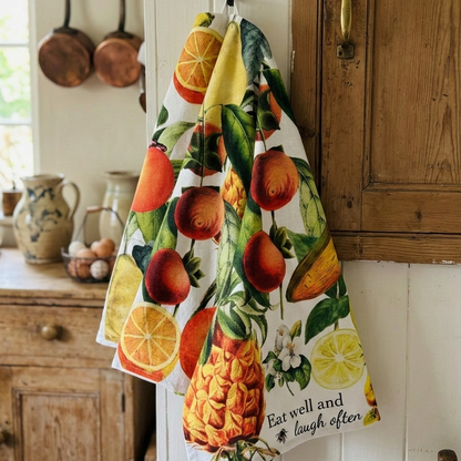 This stylish tea towel from Rosehip Design features a vibrant, vintage-inspired floral themed print.
Made from 100% cotton, this practical and highly absorbent essential makes drying dishes effortless.
Complete with a hanging loop, it is a durable, machine-washable accessory.
Also available in matching Apron and Heart Pot Holder.