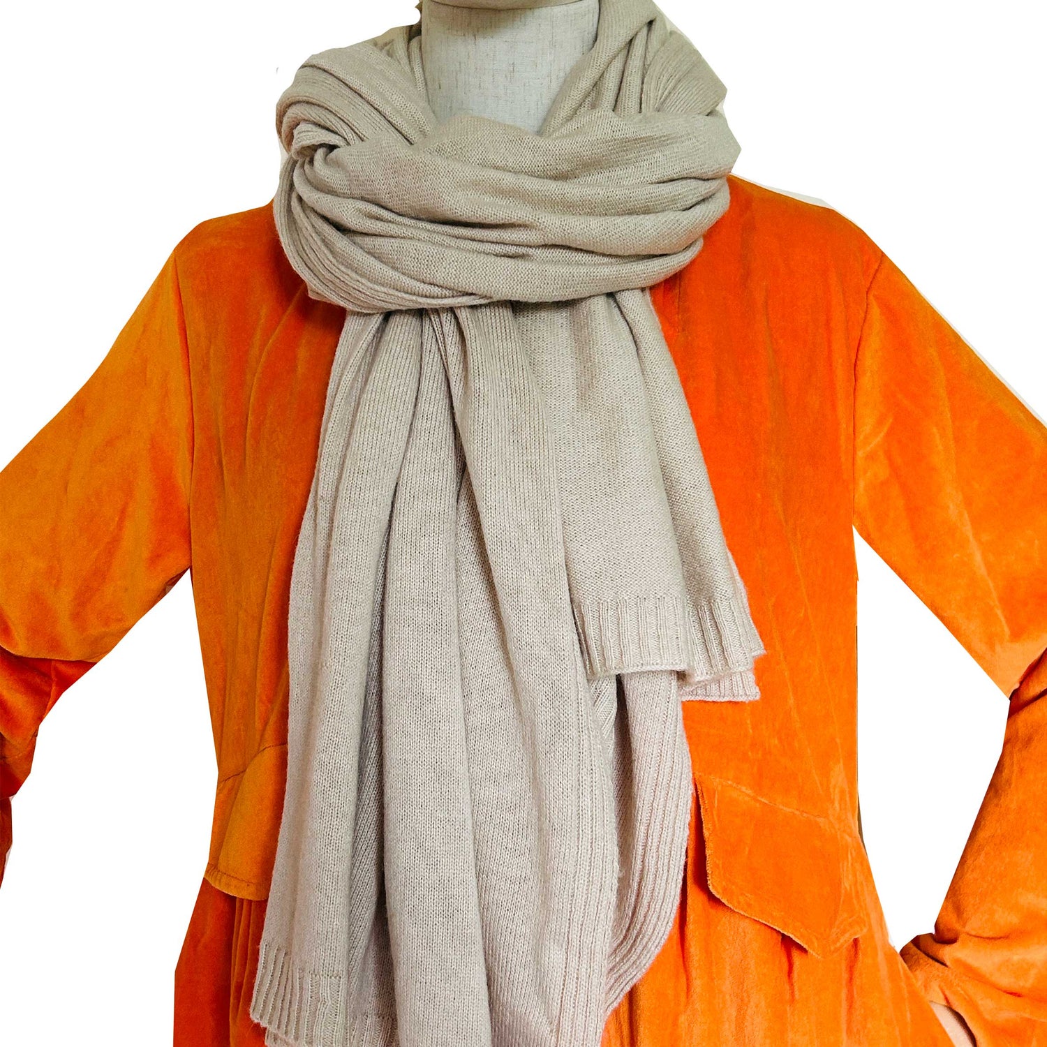 Wrap yourself in autumn warmth with this Rosehip Design statement velvet coat, in a rich, vibrant orange that perfectly echoes the season. The soft velvet exterior is complemented by a classic check lining, adding a touch of timeless style to its bold, modern silhouette. Luxuriously warm yet effortlessly wearable, it’s the perfect layer for crisp autumn days — whether you’re strolling through the countryside or heading into the city.