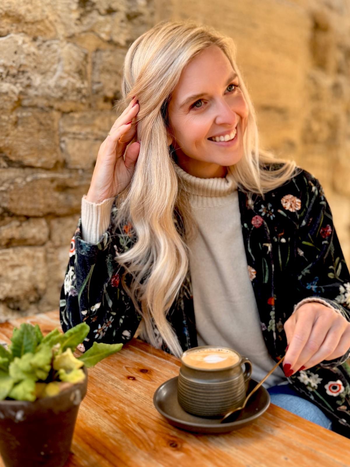 Wrap yourself in autumn warmth with this statement velvet coat, in a rich, vibrant orange that perfectly echoes the season. The soft velvet exterior is complemented by a classic check lining, adding a touch of timeless style to its bold, modern silhouette. Luxuriously warm yet effortlessly wearable, it’s the perfect layer for crisp autumn days — whether you’re strolling through the countryside or heading into the city.